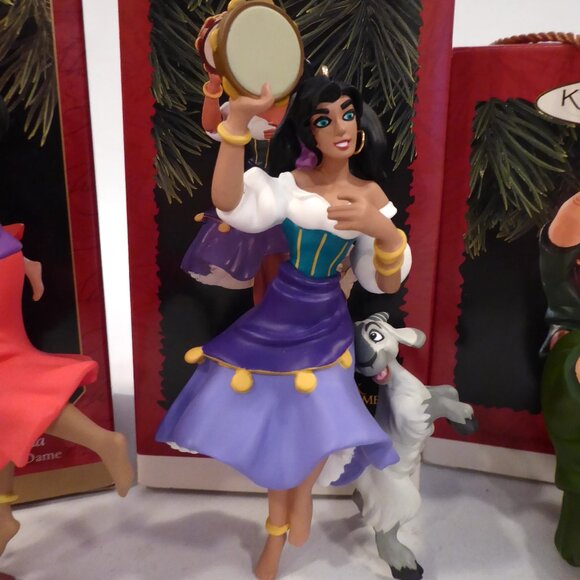 NEW 1996 HALLMARK DISNEY HUNCHBACK OF NORTE DAME ORNAMENT LOT OF 4 - Picture 4 of 14